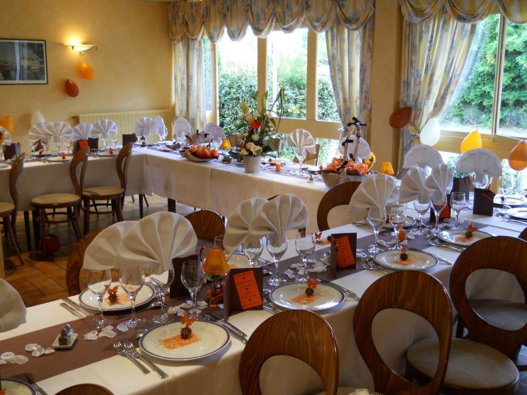 Hotel Le Ty-Lann Saint-Ave Экстерьер фото
