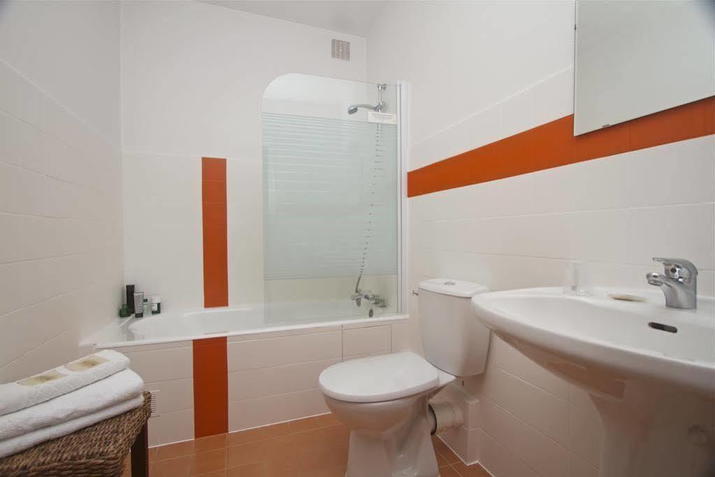 Hotel Le Ty-Lann Saint-Ave Экстерьер фото